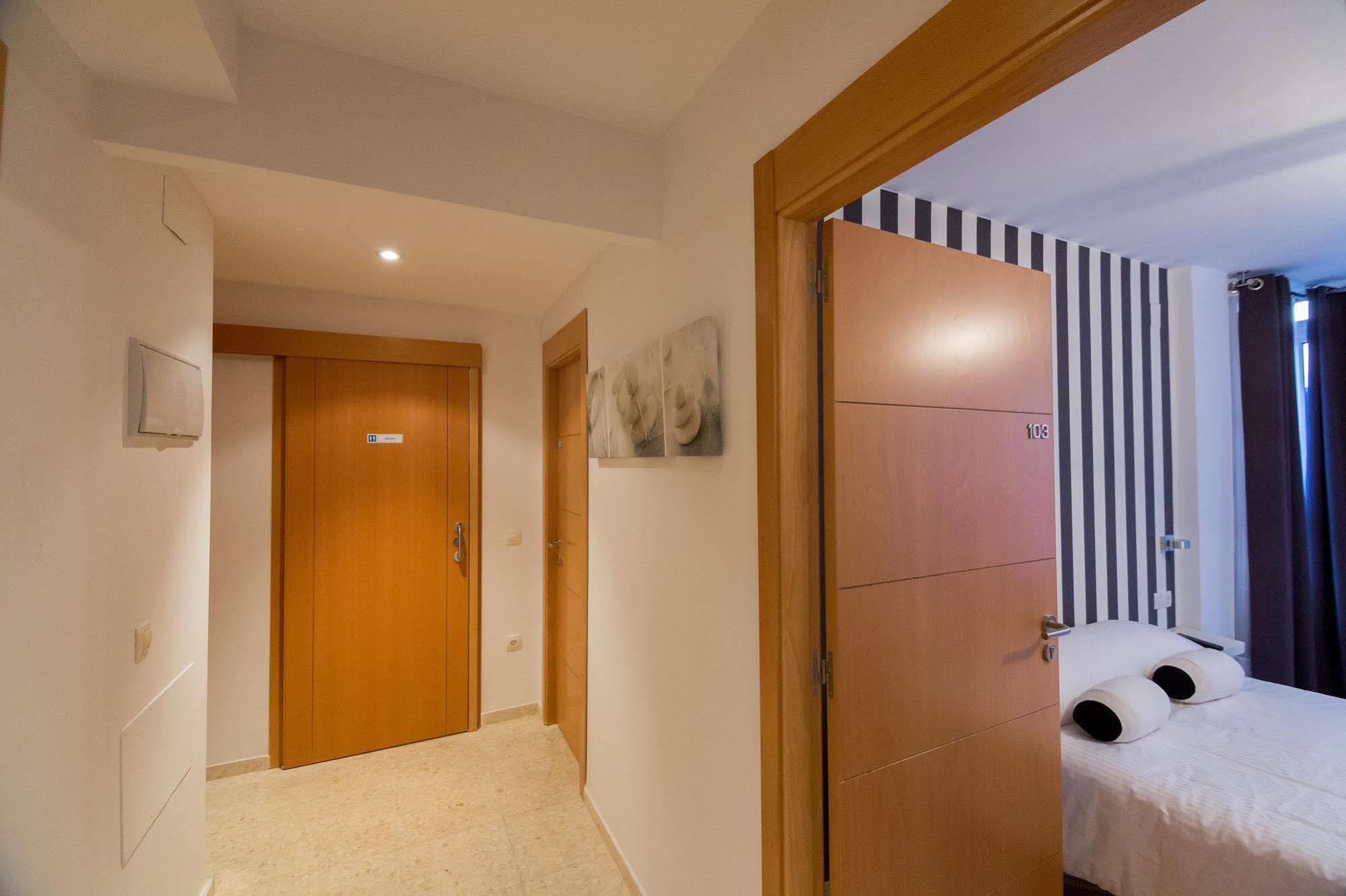 Habitaciones Barra89 Valencia Exteriör bild